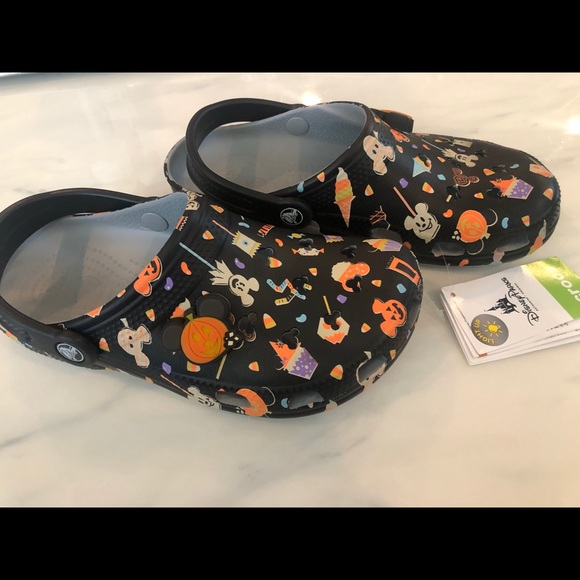 disney halloween crocs